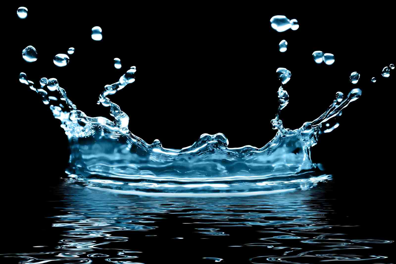 Dynamic Water Splash Artwork Wall Art