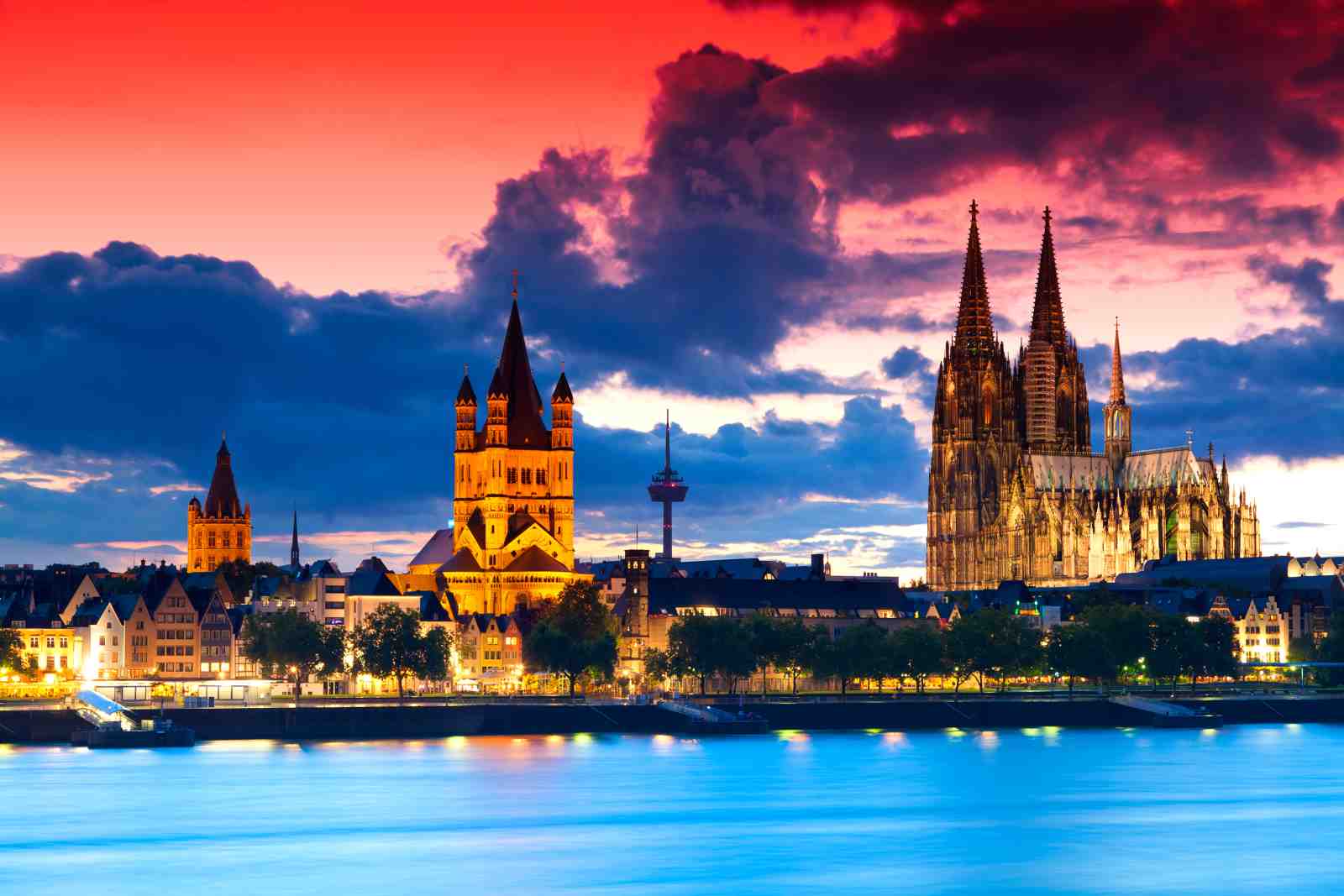 Majestic Cologne Cathedral Dusk Wall Art
