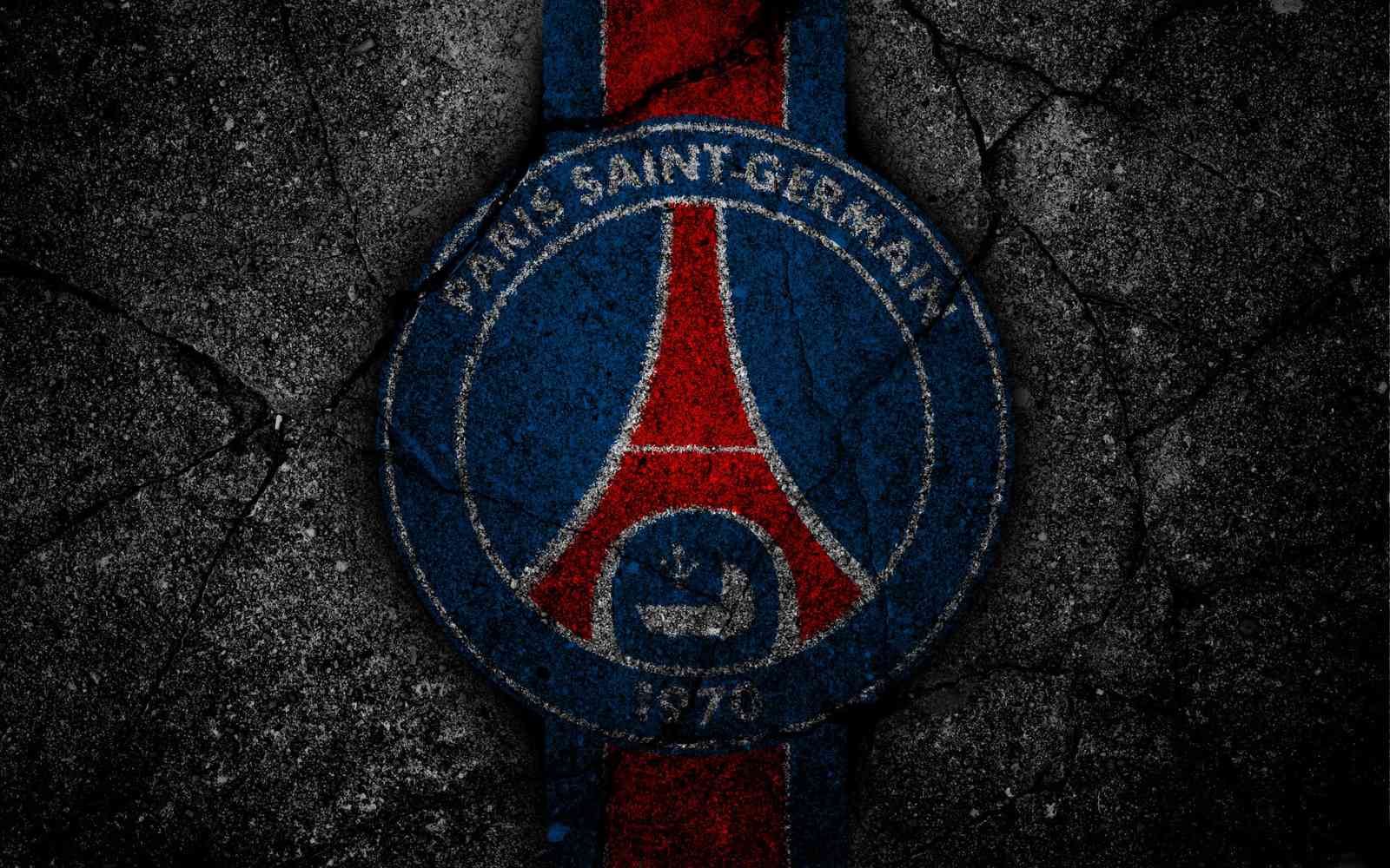 PSG Grunge Eiffel Tower Wall Art