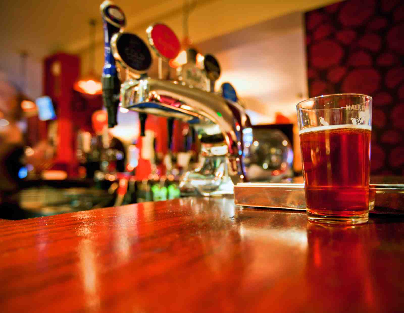Amber Ale Pint & Taps Wall Art