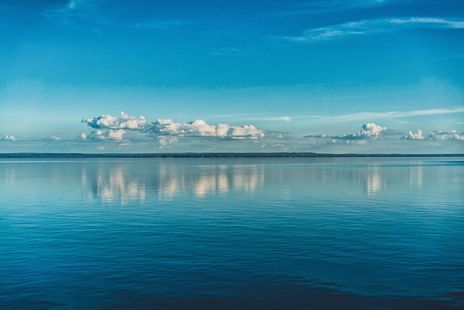 Serene Lake Horizon Wall Art