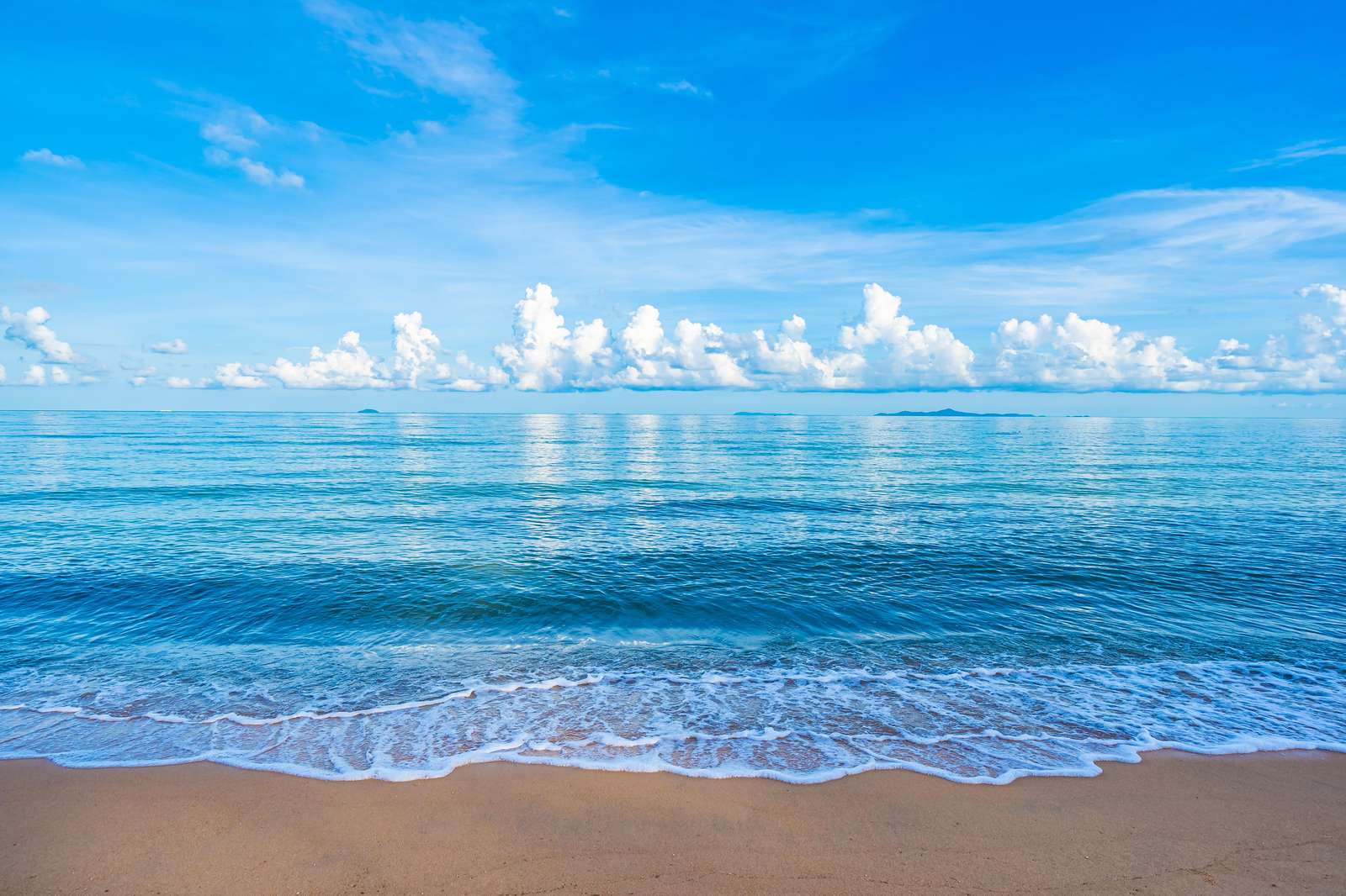 Tranquil Ocean Horizon Beach Wall Art
