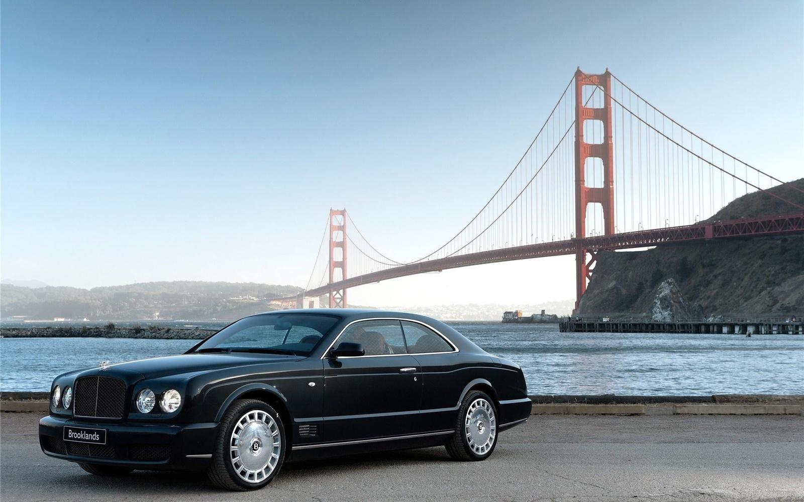 Luxury Bentley & Golden Gate Wall Art
