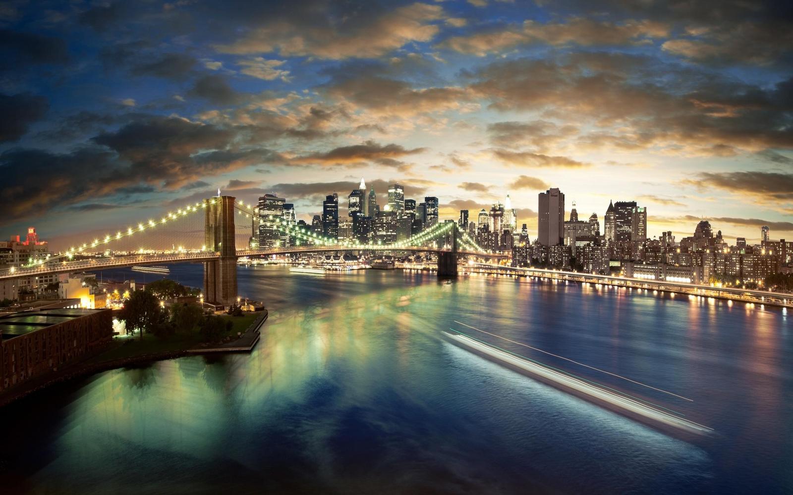 Iconic Brooklyn Bridge Skyline Wall Art