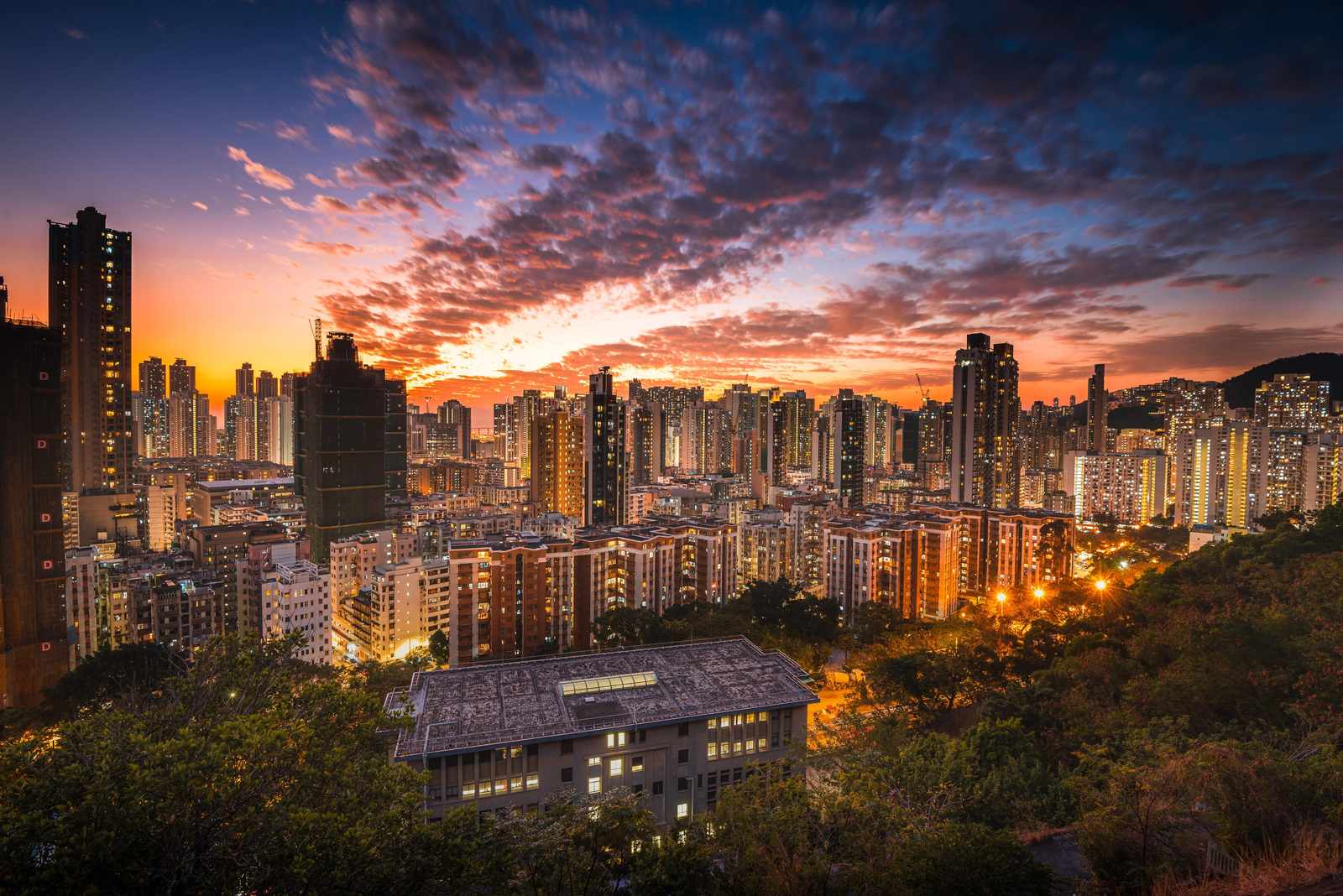 Vibrant Cityscape Sunset Wall Art