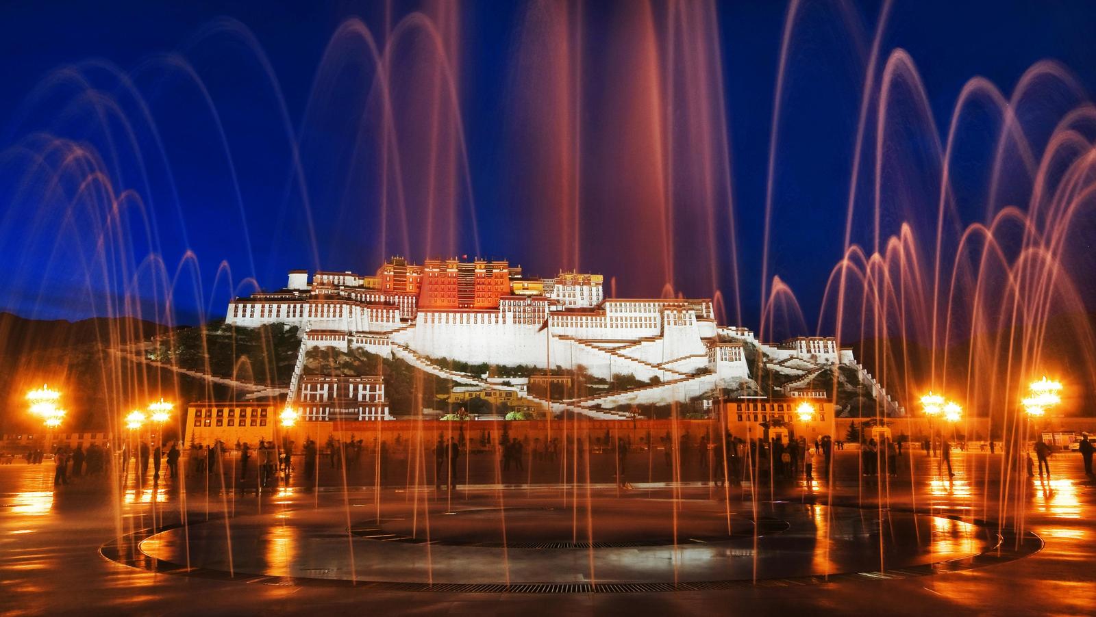 Potala Palace Fountainscape Wall Art