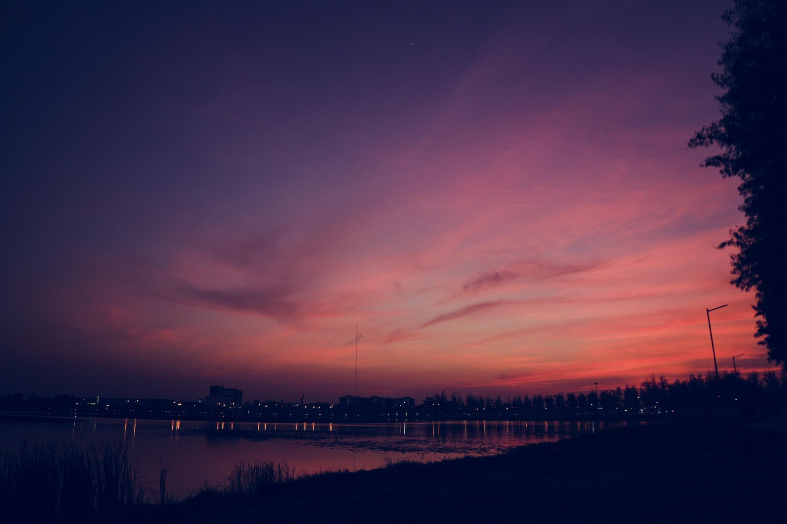 Serene Twilight Lake Landscape Wall Art