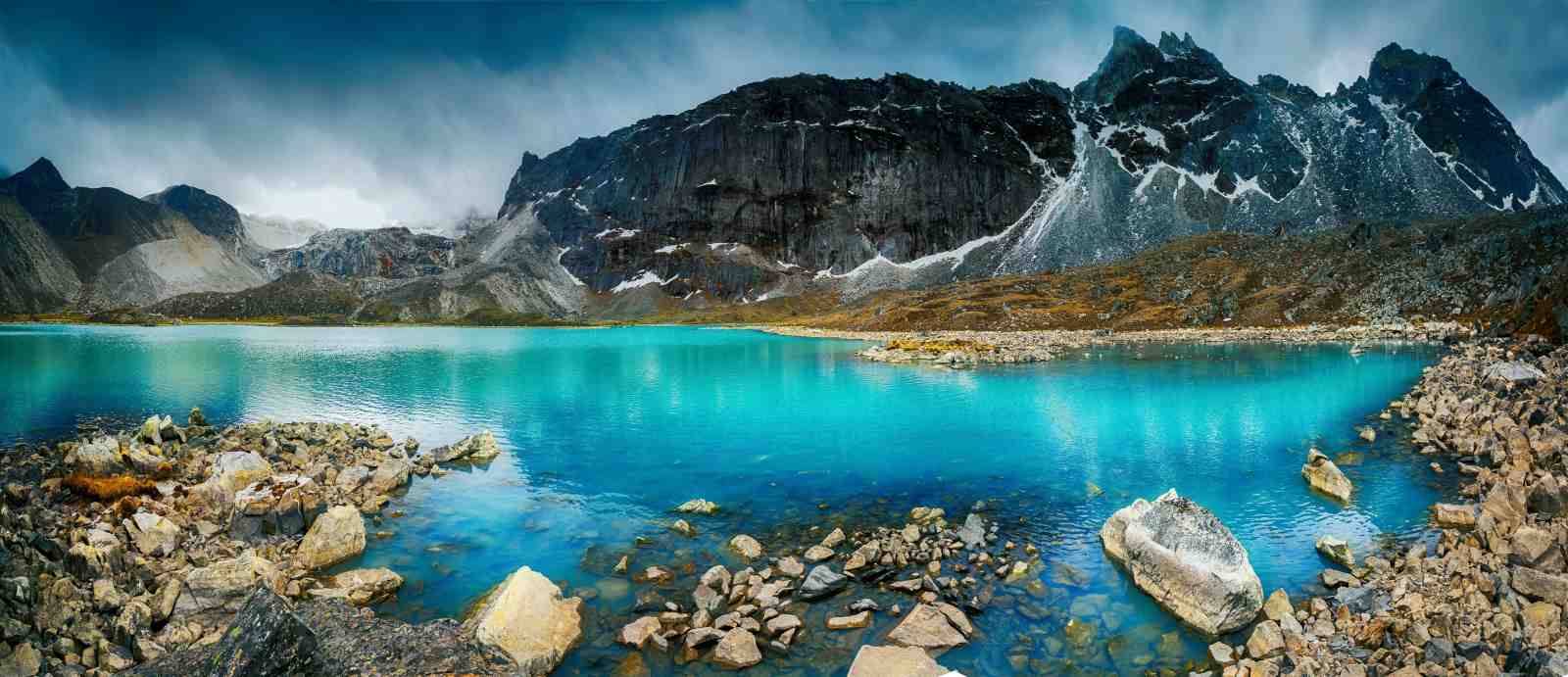 Turquoise Mountain Lake Landscape Wall Art