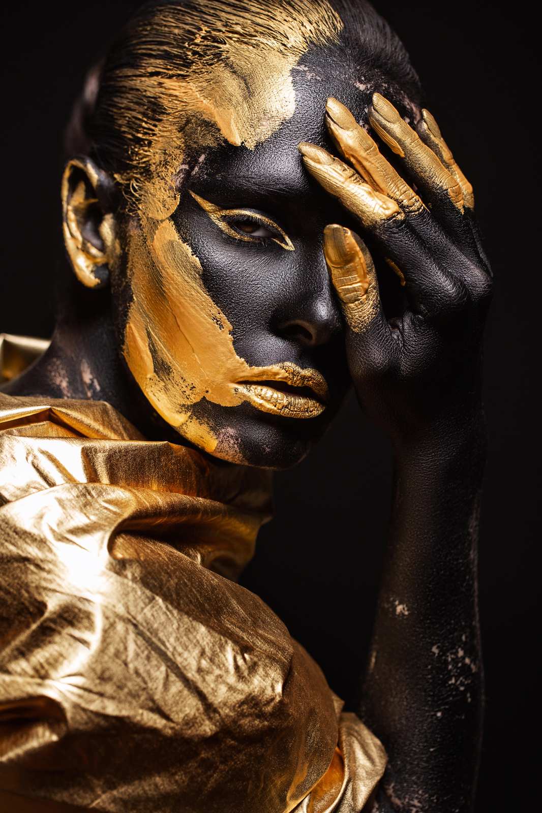Luxurious Gold & Black Face Art Wall Art