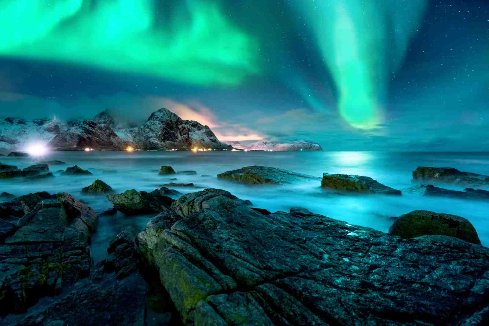 Enchanting Aurora Borealis Landscape Wall Art