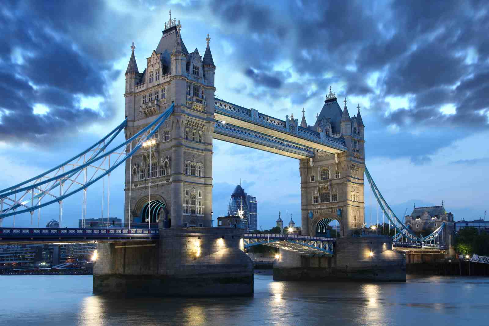Majestic Tower Bridge London Dusk Wall Art