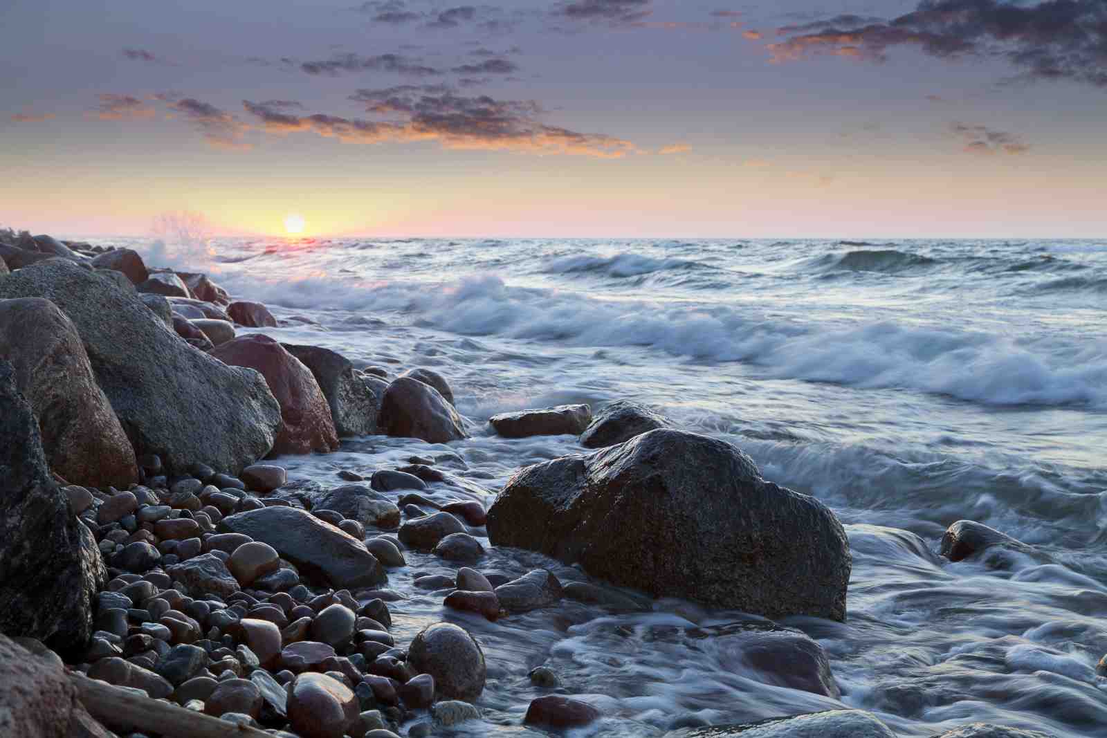 Serene Rocky Beach Sunset Wall Art