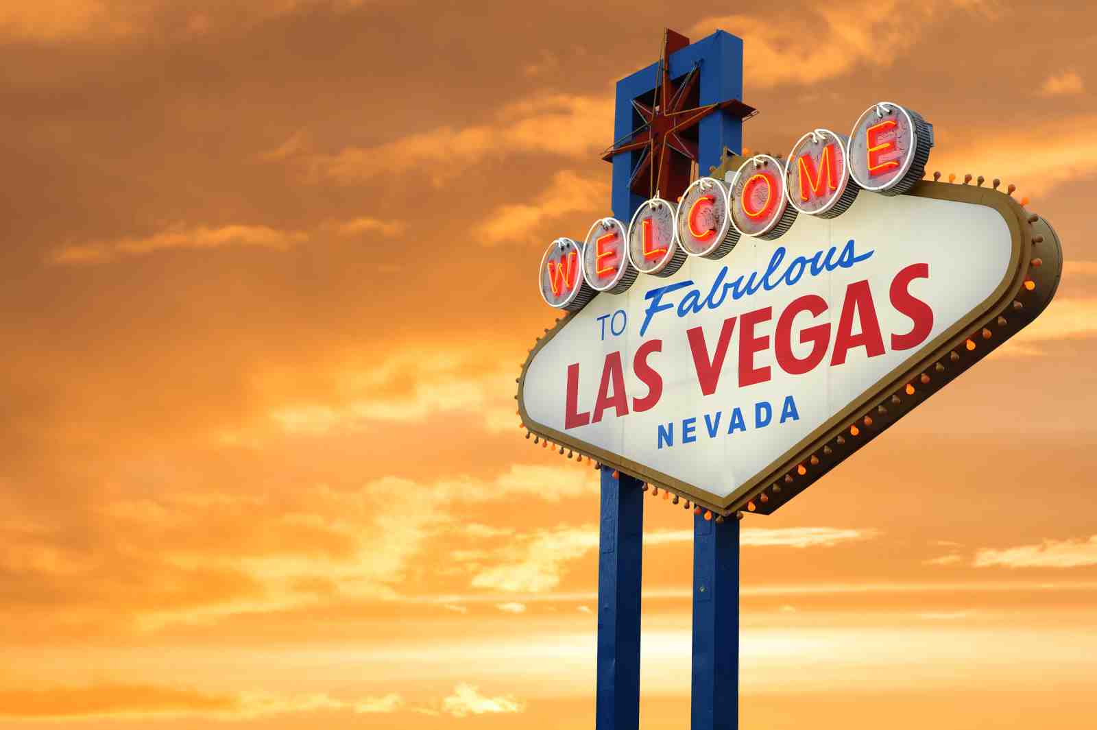 Welcome to Las Vegas Iconic Sign Wall Art
