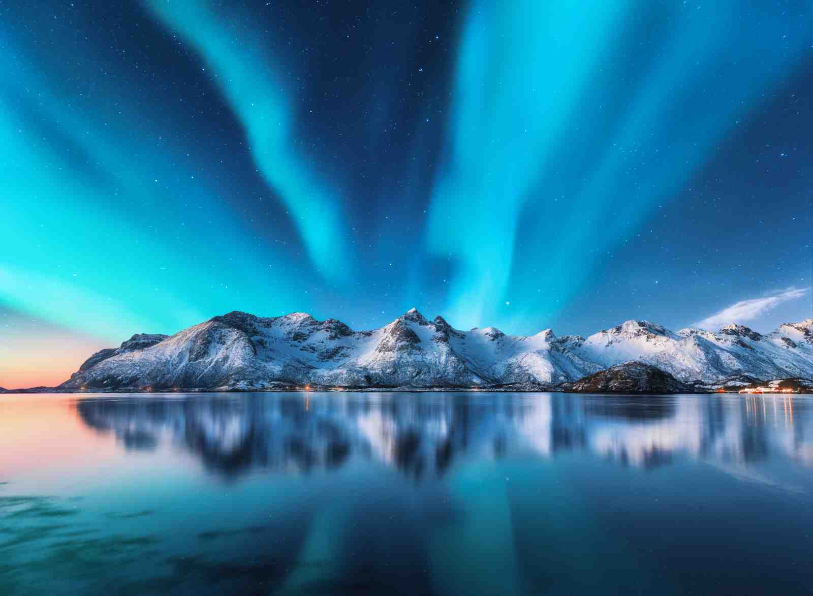 Aurora Borealis Snowy Peaks Wall Art