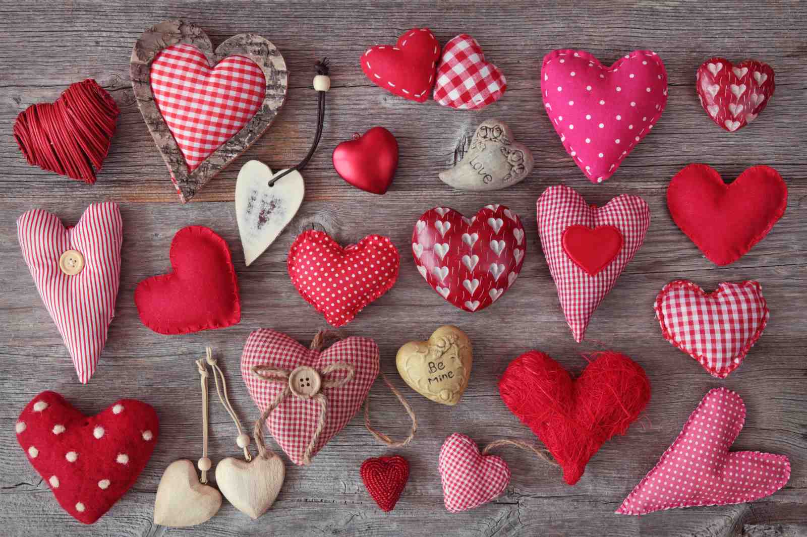 Romantic Red & Pink Hearts Valentine's Day Wall Art