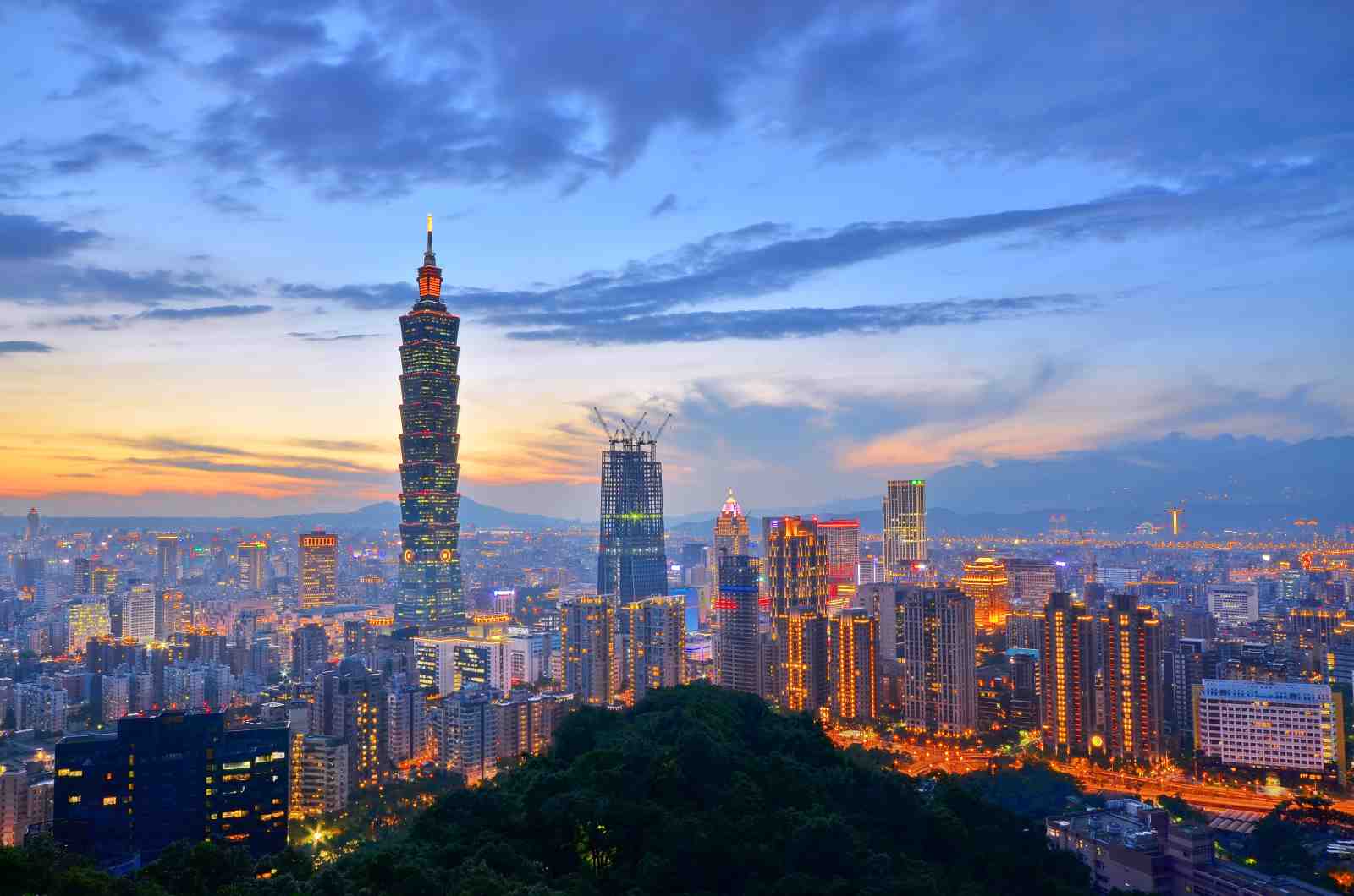 Taipei 101 Skyline Wall Art