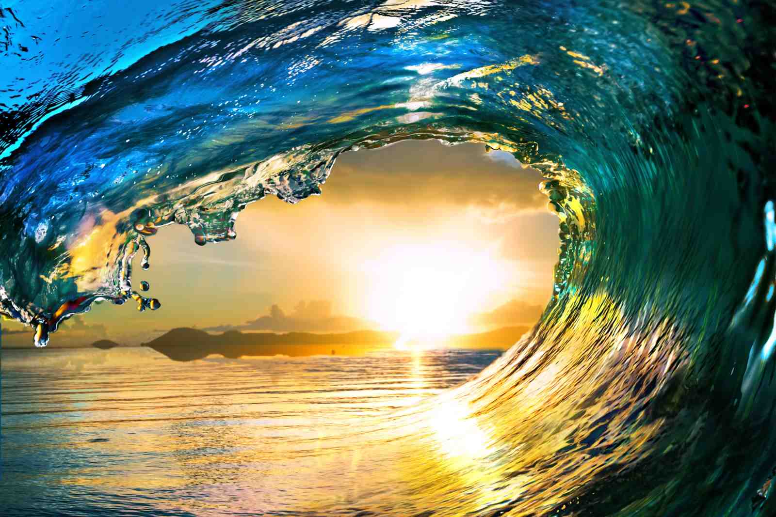 Majestic Ocean Sunset Wave Wall Art