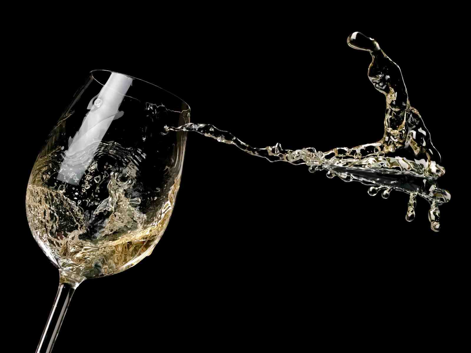 Elegant Wine Splash Wall Art