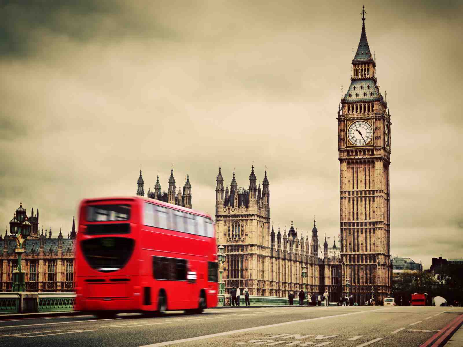 London Iconic Big Ben Red Bus Wall Art