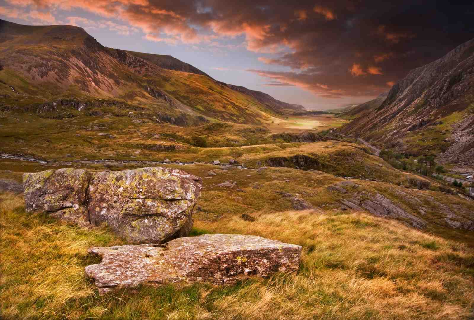 Dramatic Mountain Valley Sunset Wall Art