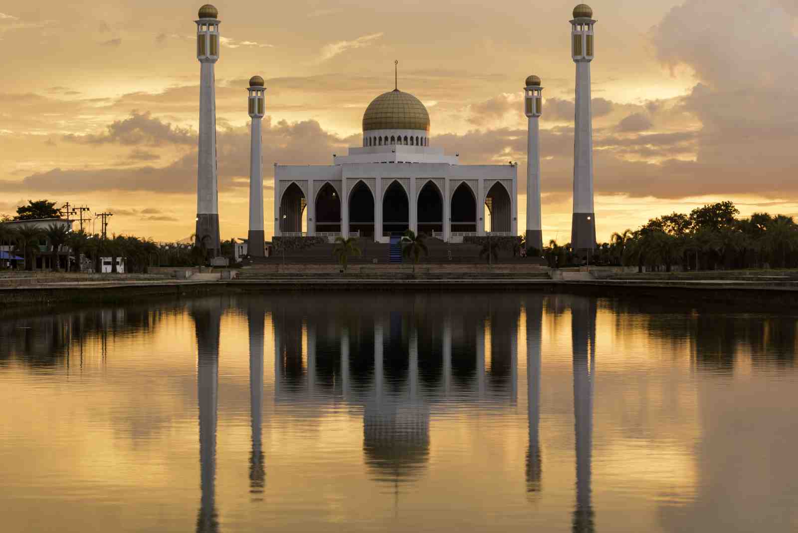 Tranquil Mosque Sunset Reflection Wall Art