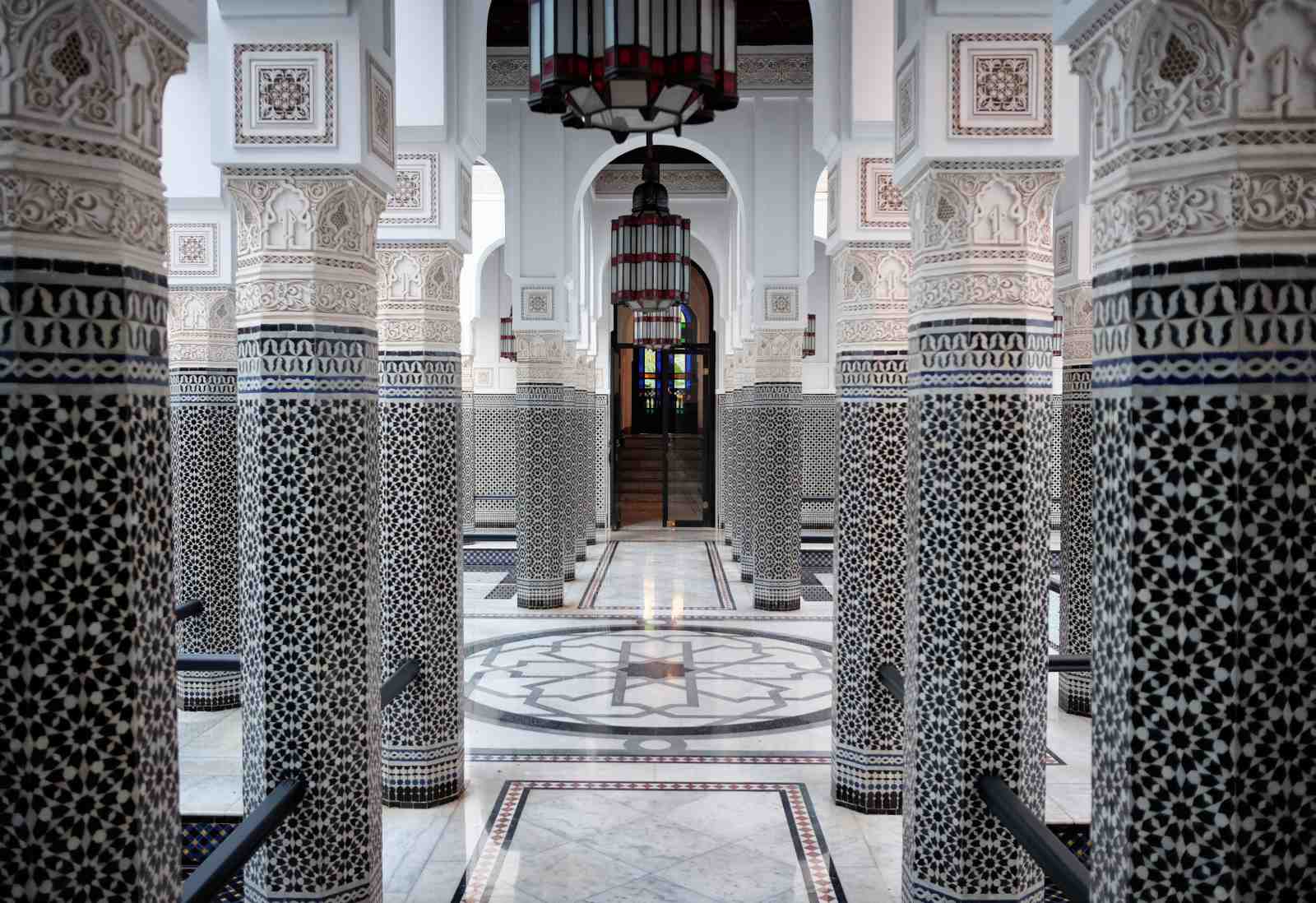 Intricate Islamic Columns Wall Art