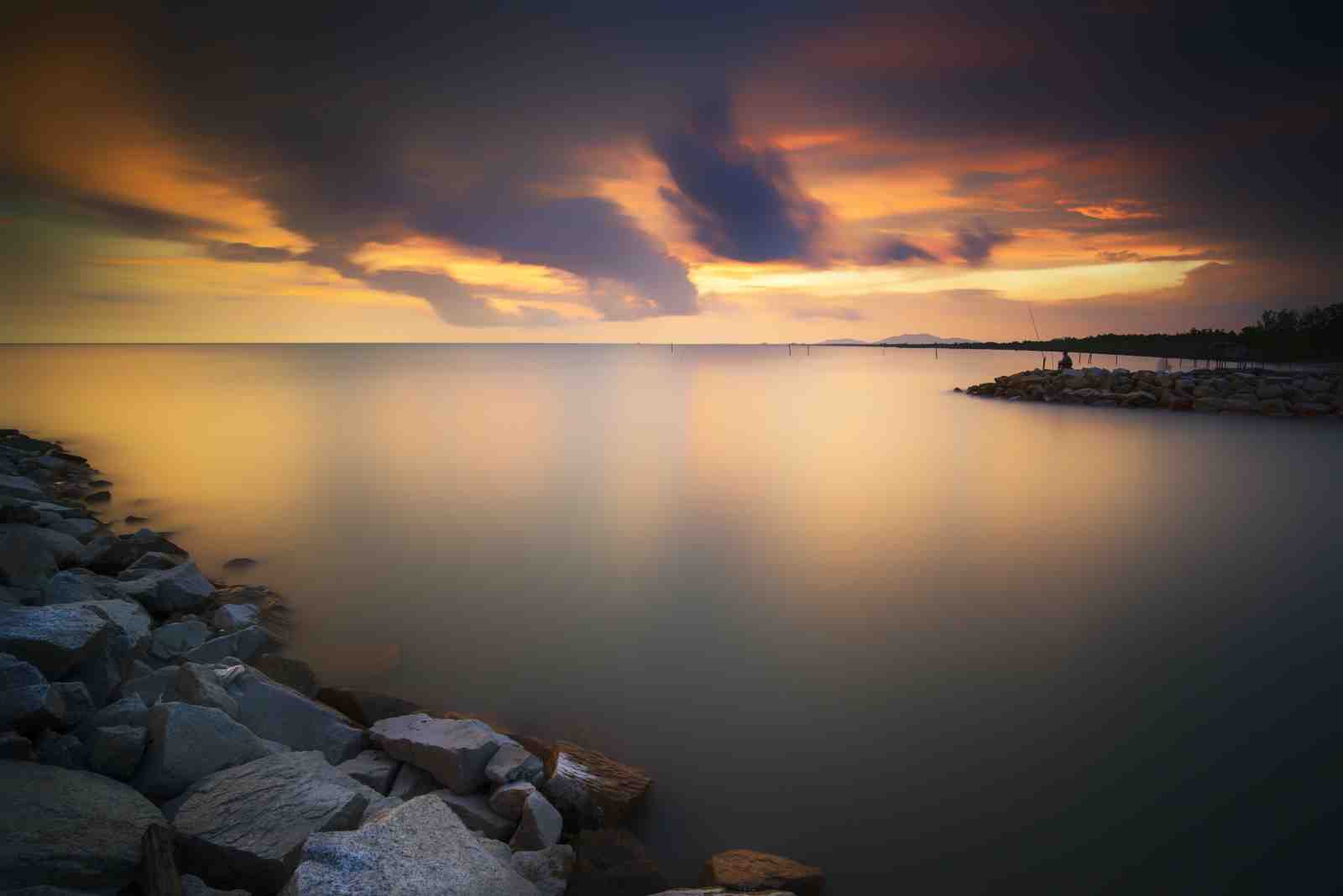 Serene Sunset Seascape Wall Art