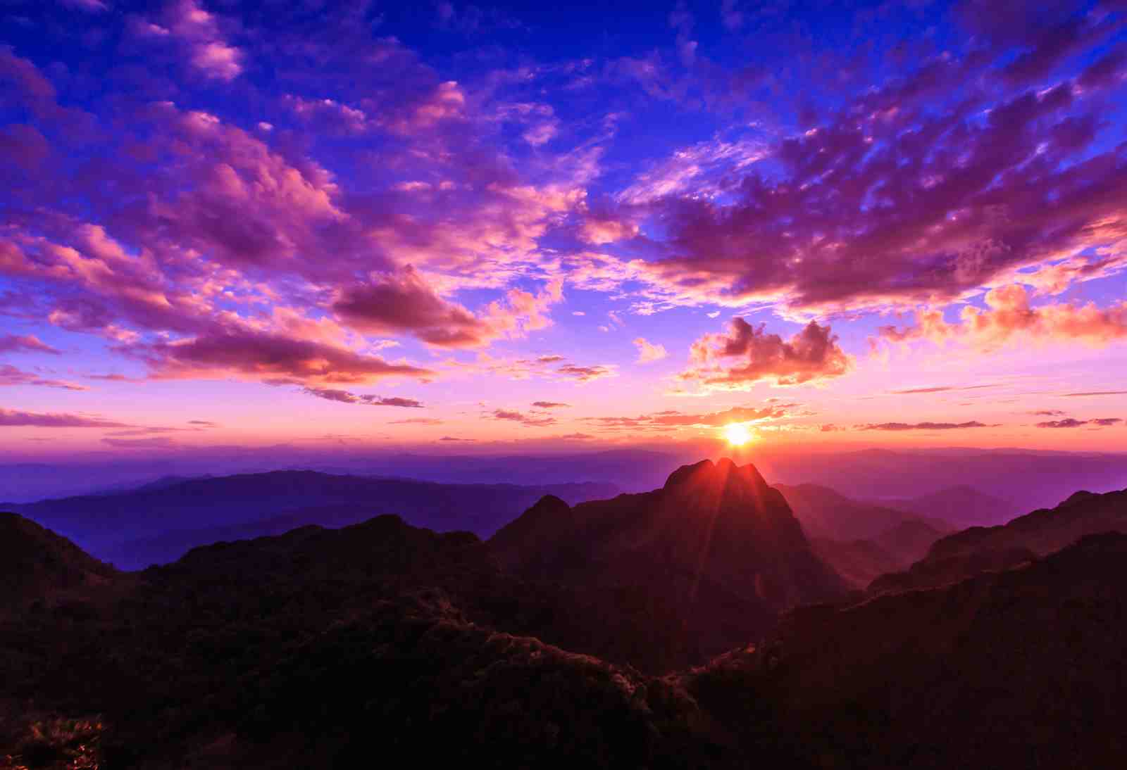 Majestic Sunset Mountain Landscape Wall Art