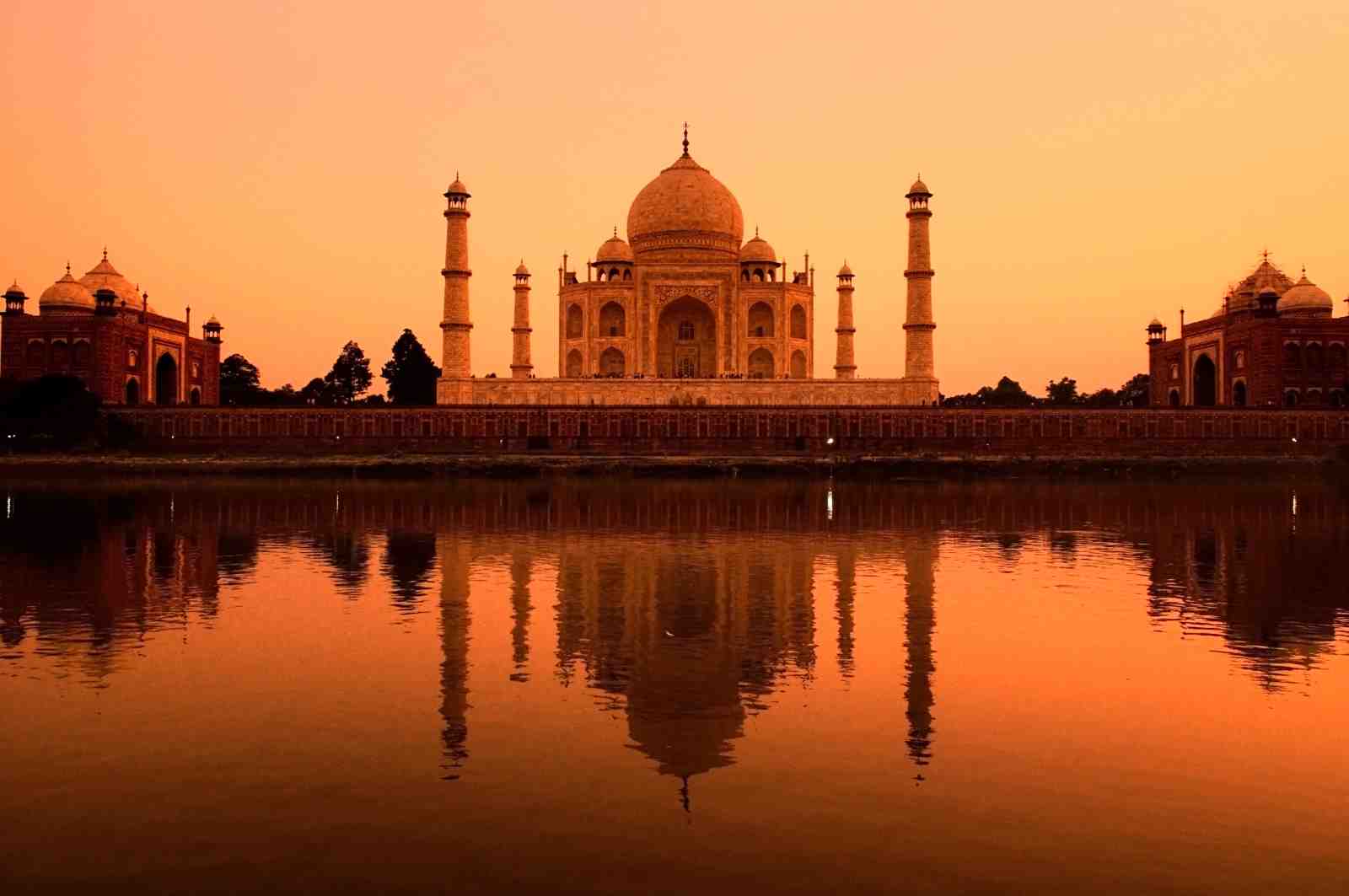 Majestic Taj Mahal Sunset Wall Art
