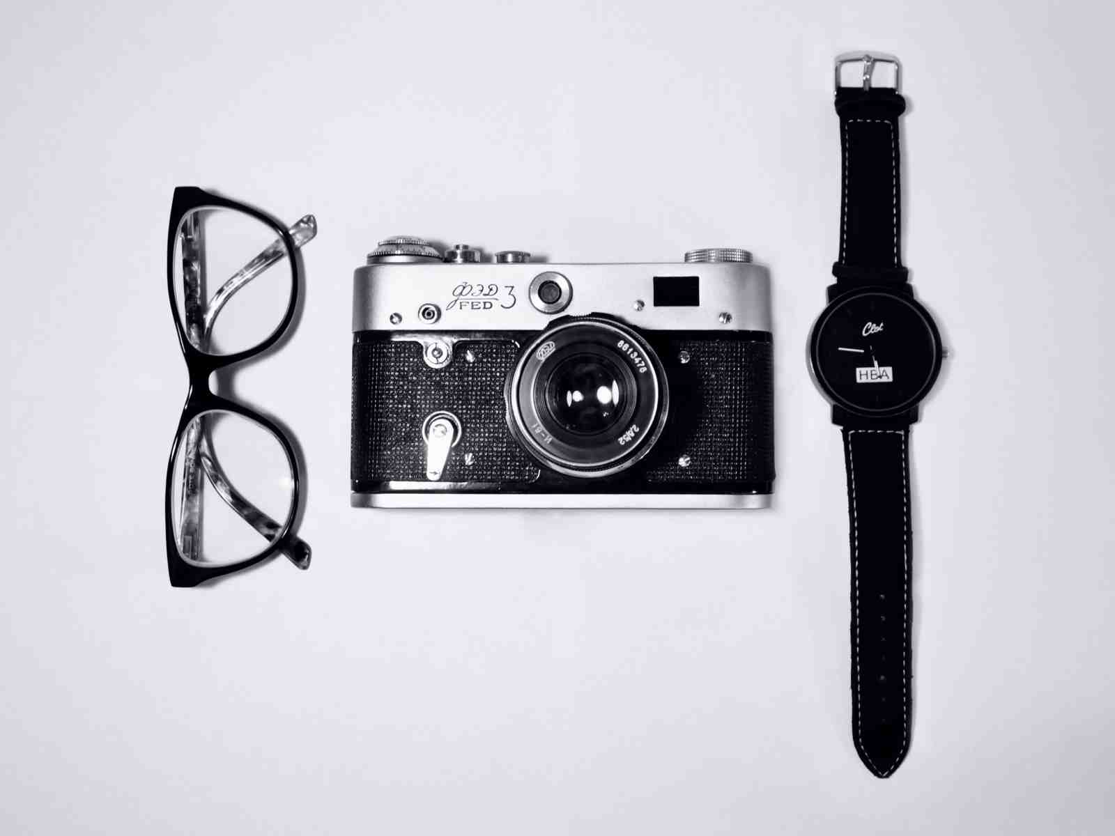 Vintage Camera & Watch Minimalism Wall Art