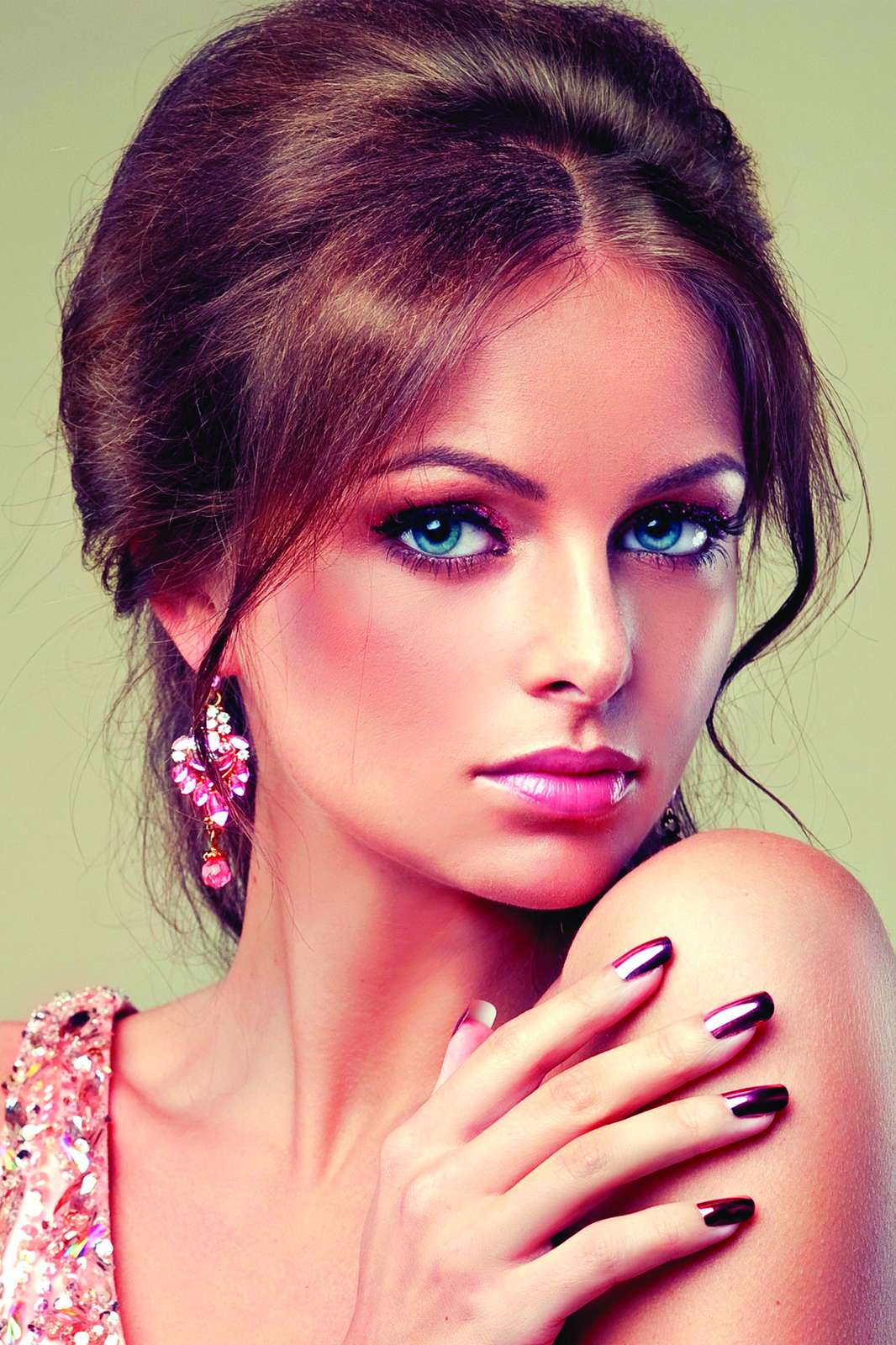 Glamorous Eyes & Nails Wall Art