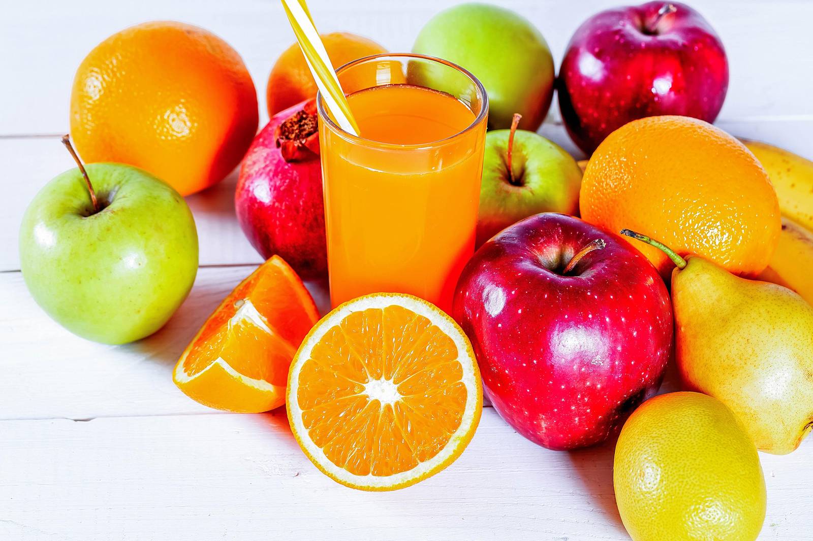 Vibrant Fruit & Juice Wall Art